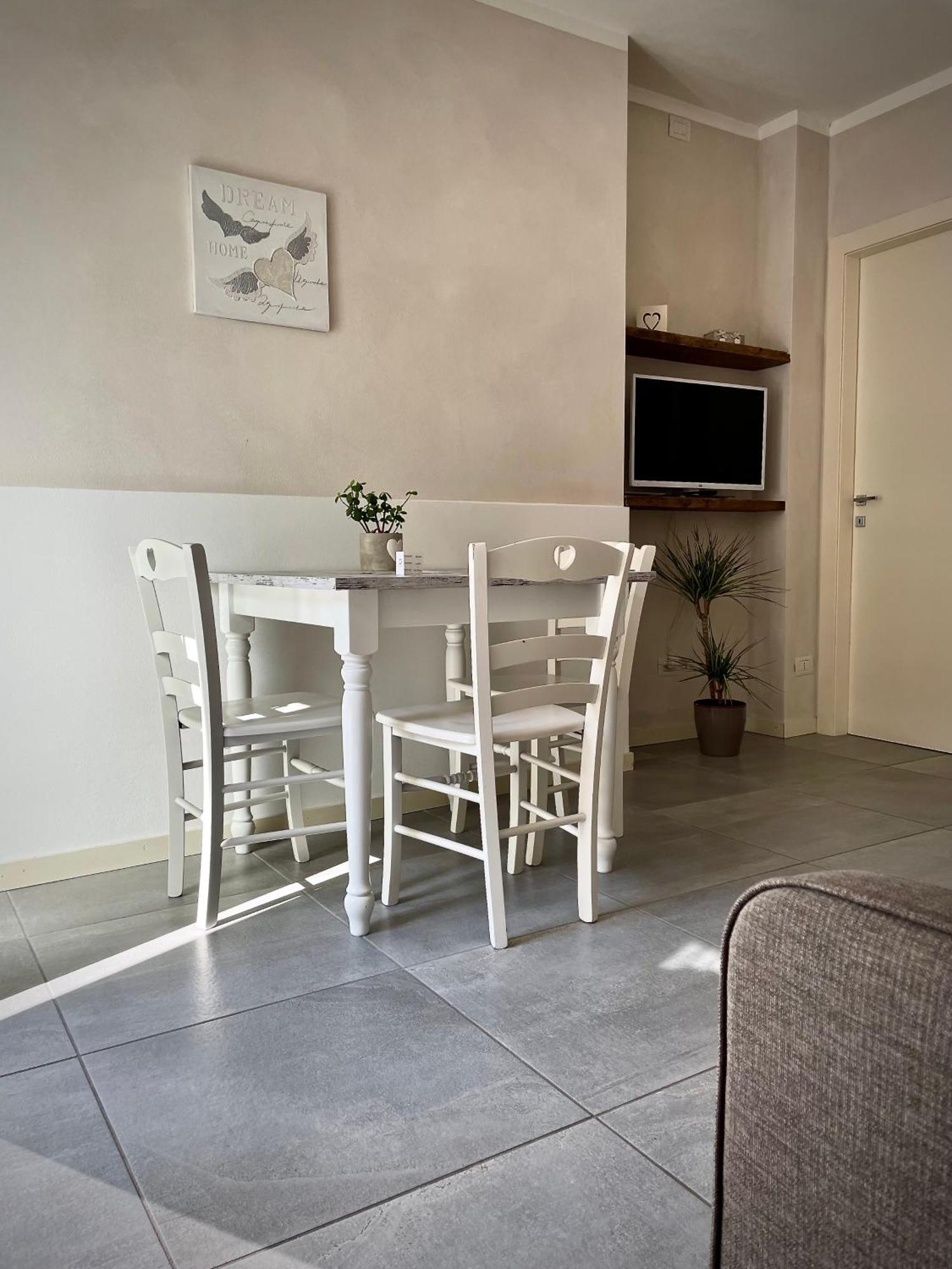 Villa Fontanelle Gardapartments Polpenazze del Garda Exteriör bild