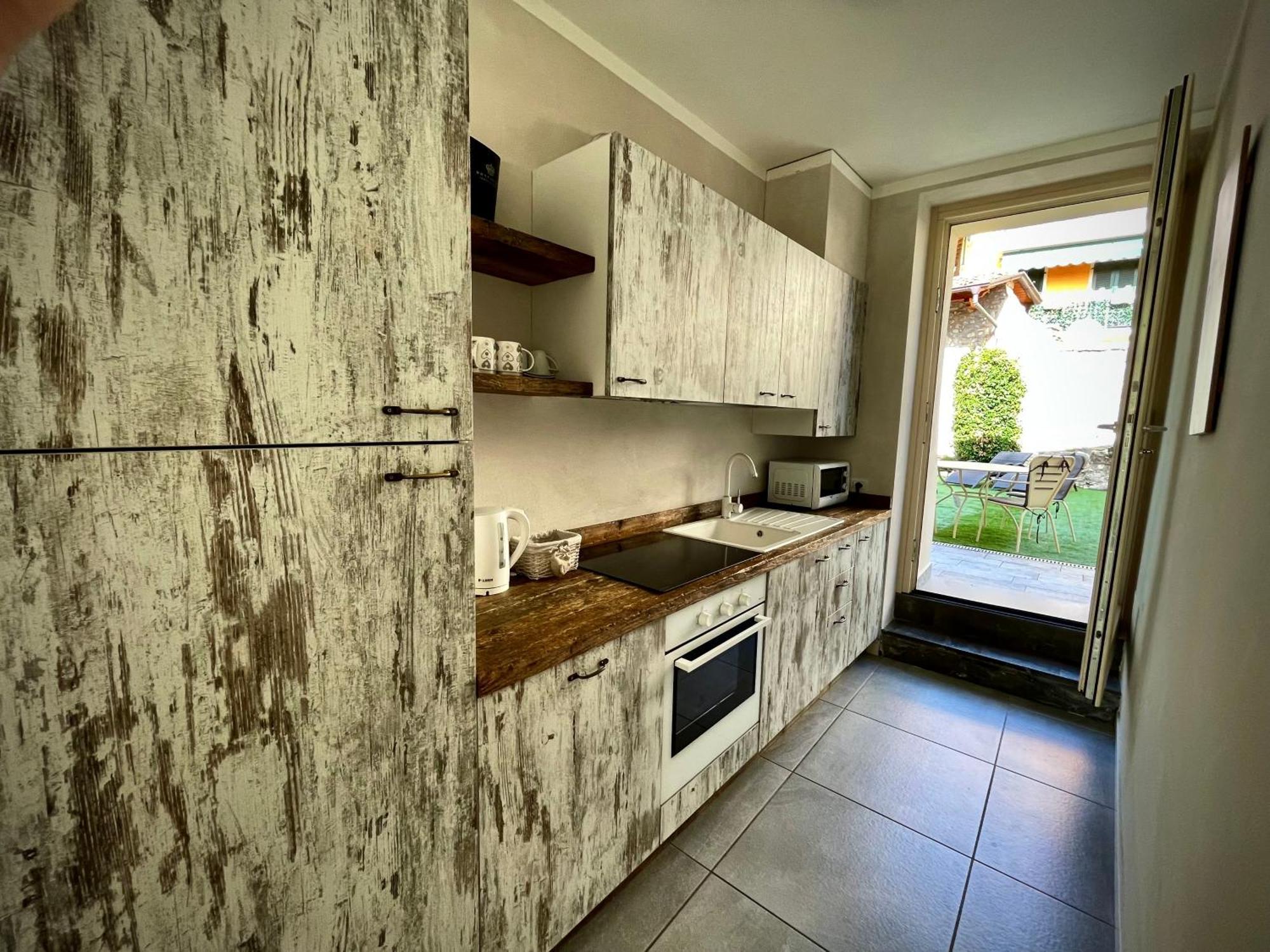 Villa Fontanelle Gardapartments Polpenazze del Garda Exteriör bild