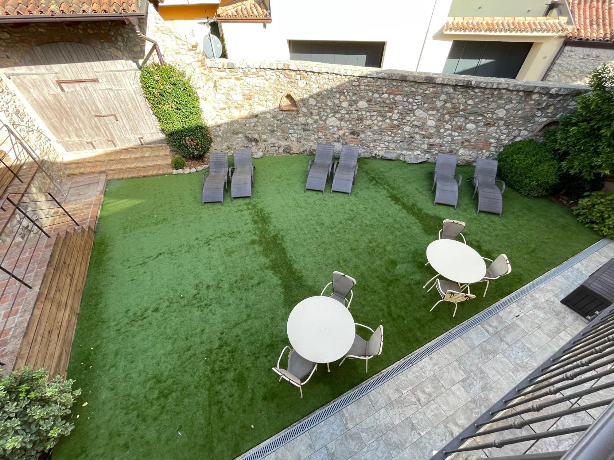 Villa Fontanelle Gardapartments Polpenazze del Garda Exteriör bild